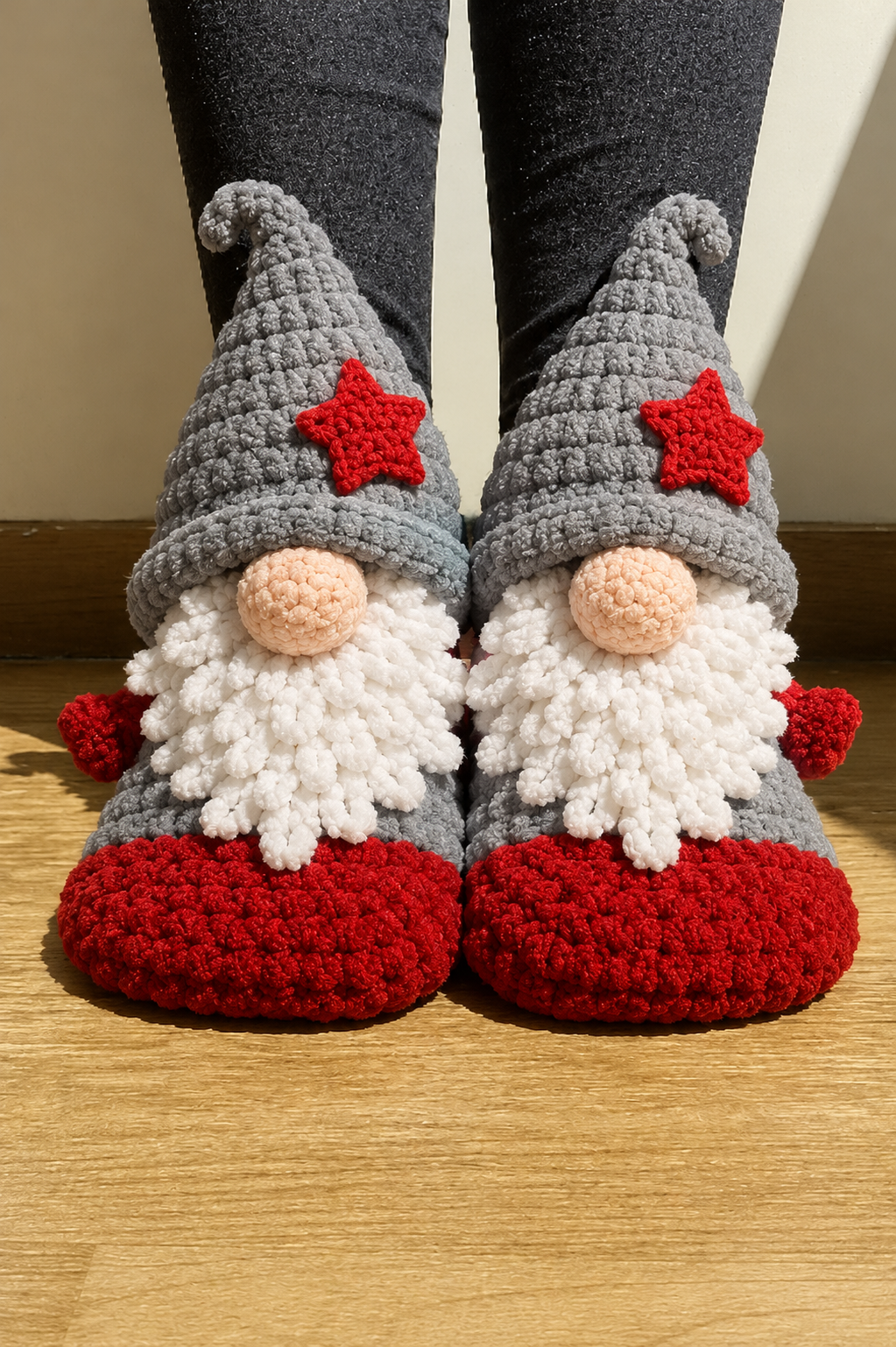 Gnome Slippers Crochet Pattern (Copy)